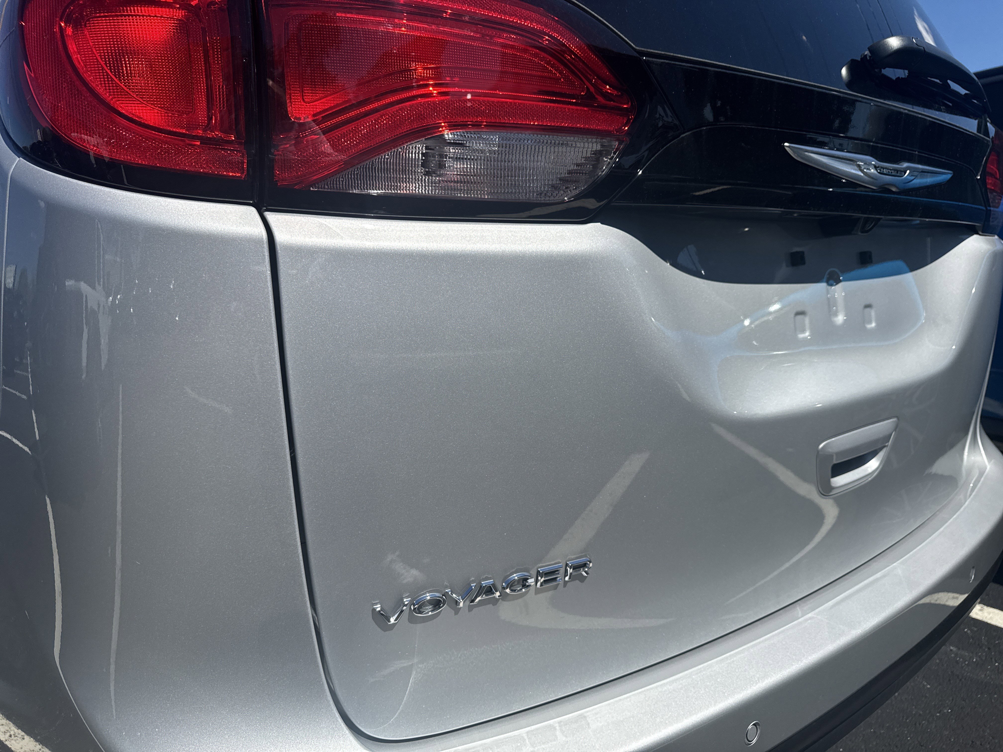 New 2026 Chrysler Voyager LX image 8
