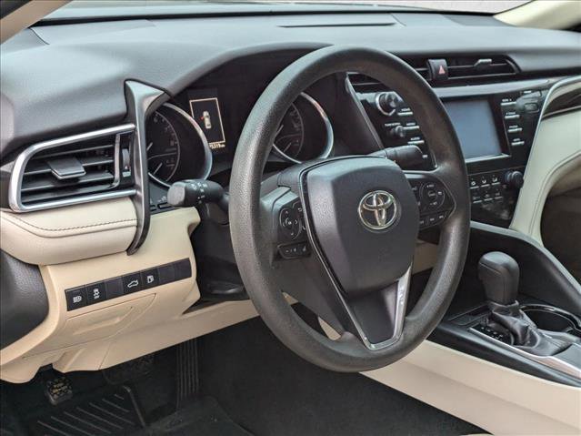 Used 2018 Toyota Camry LE image 10