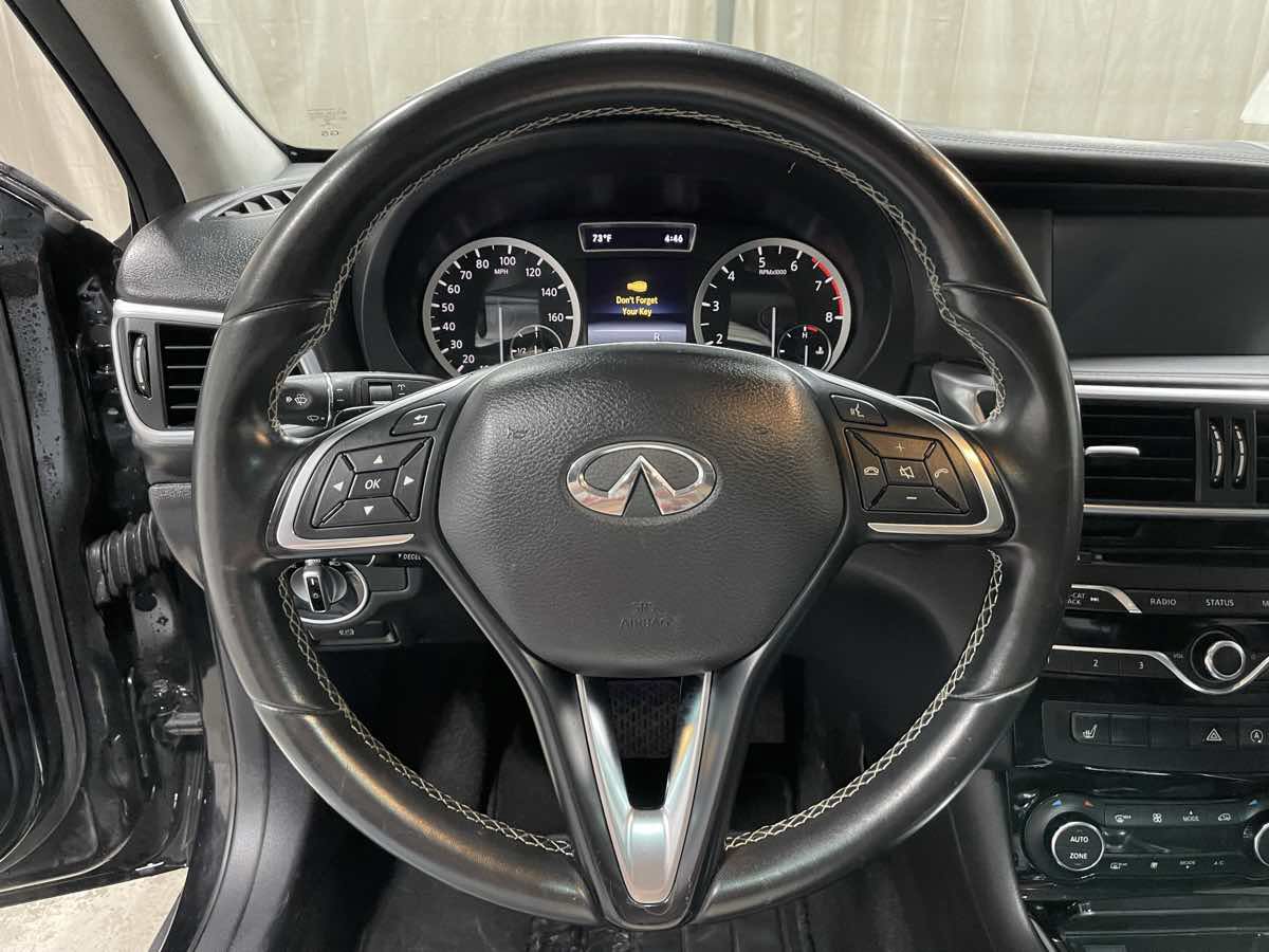 Used 2018 INFINITI QX30 AWD w/ Cargo Package image 10