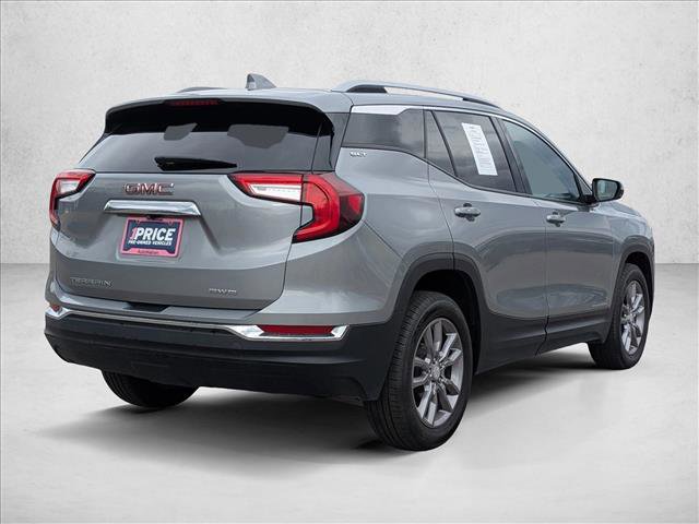 Used 2024 GMC Terrain SLT AWD/4WD image 5