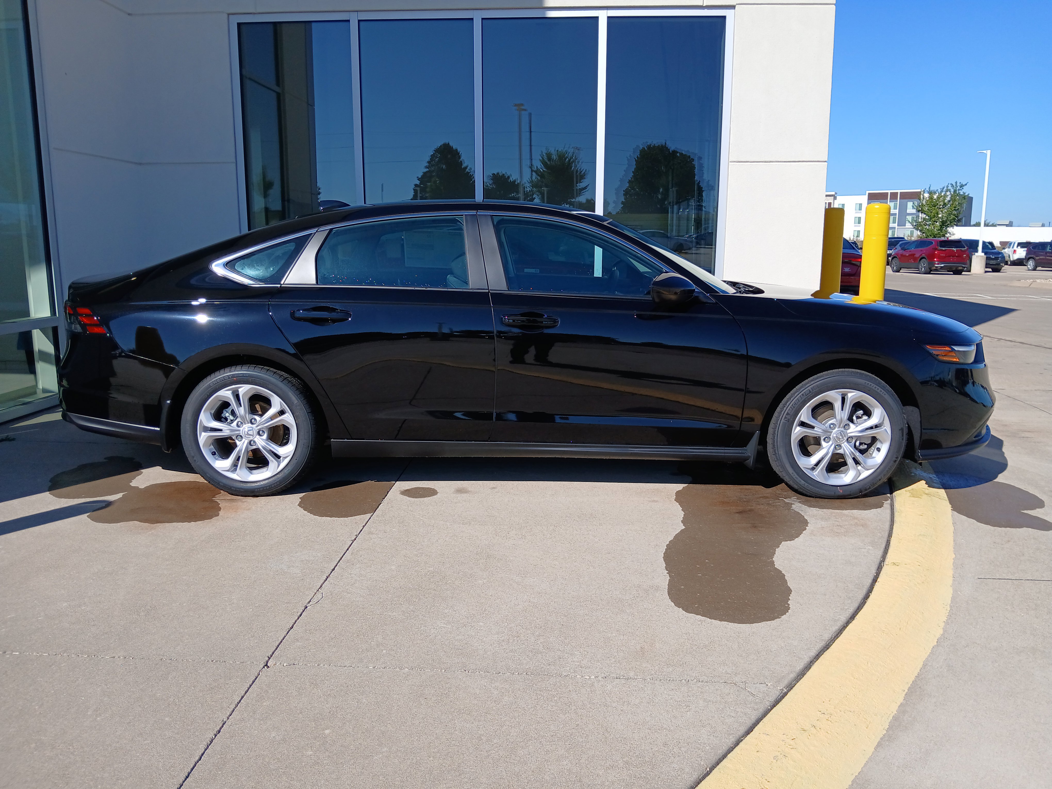 New 2025 Honda Accord LX