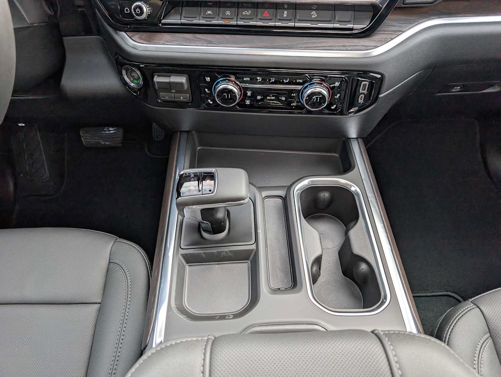 New 2026 GMC Sierra 1500 SLT w/ SLT Premium Package AWD/4WD image 14