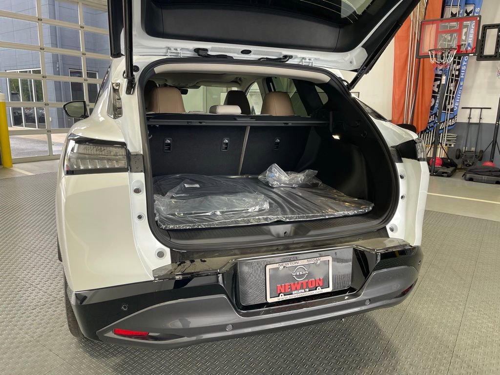 New 2026 Nissan Murano Platinum w/ Cargo Package AWD/4WD image 7