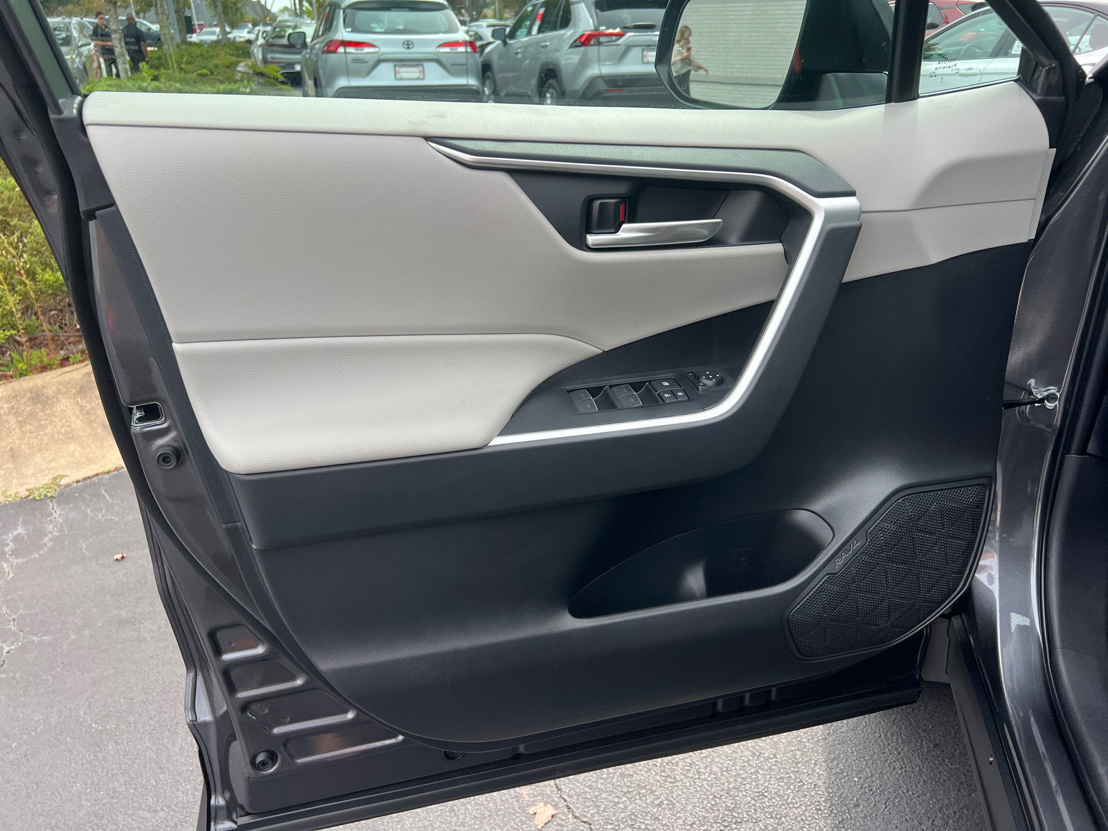 New 2025 Toyota RAV4 XLE image 10