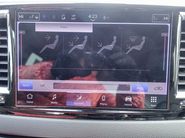 Used 2023 Chrysler Pacifica Touring-L image 30