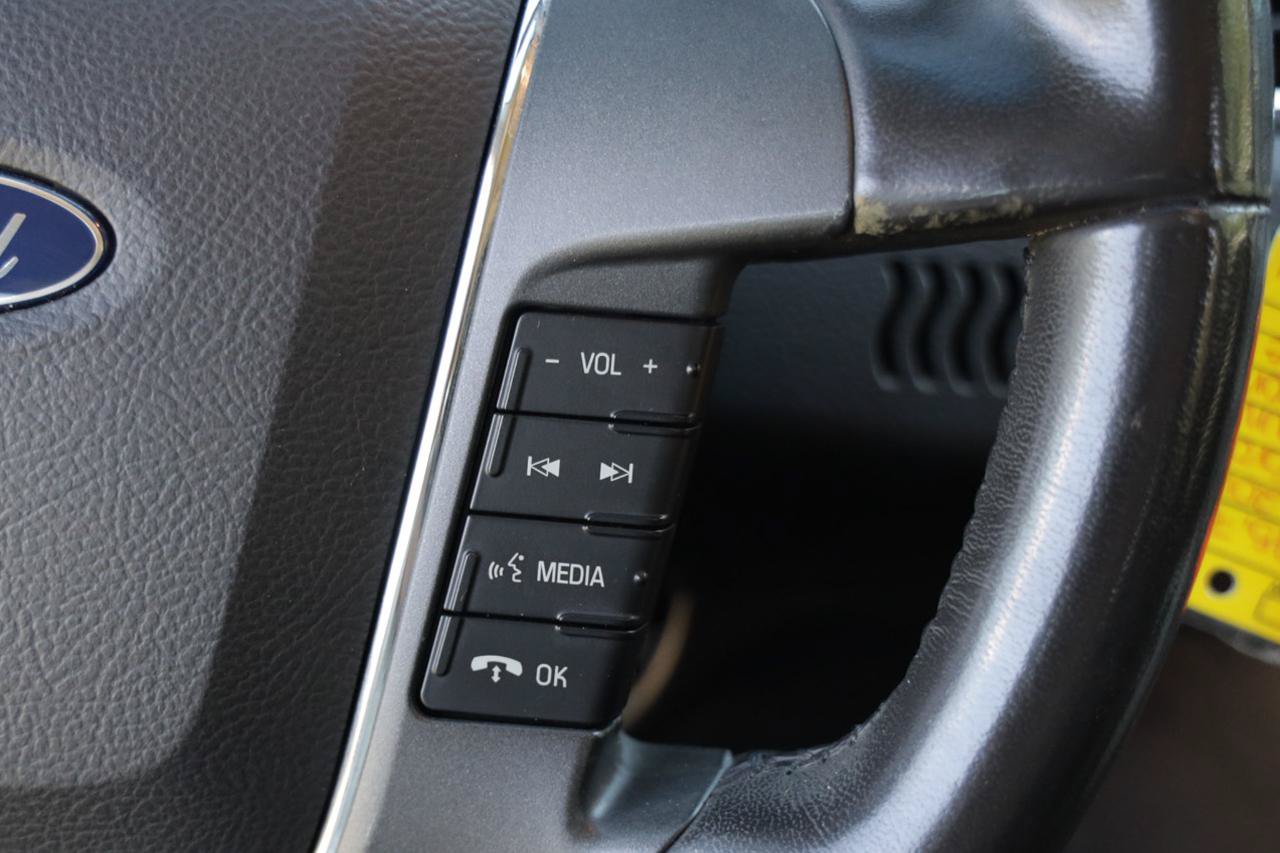 Used 2012 Ford Taurus SEL FWD image 25
