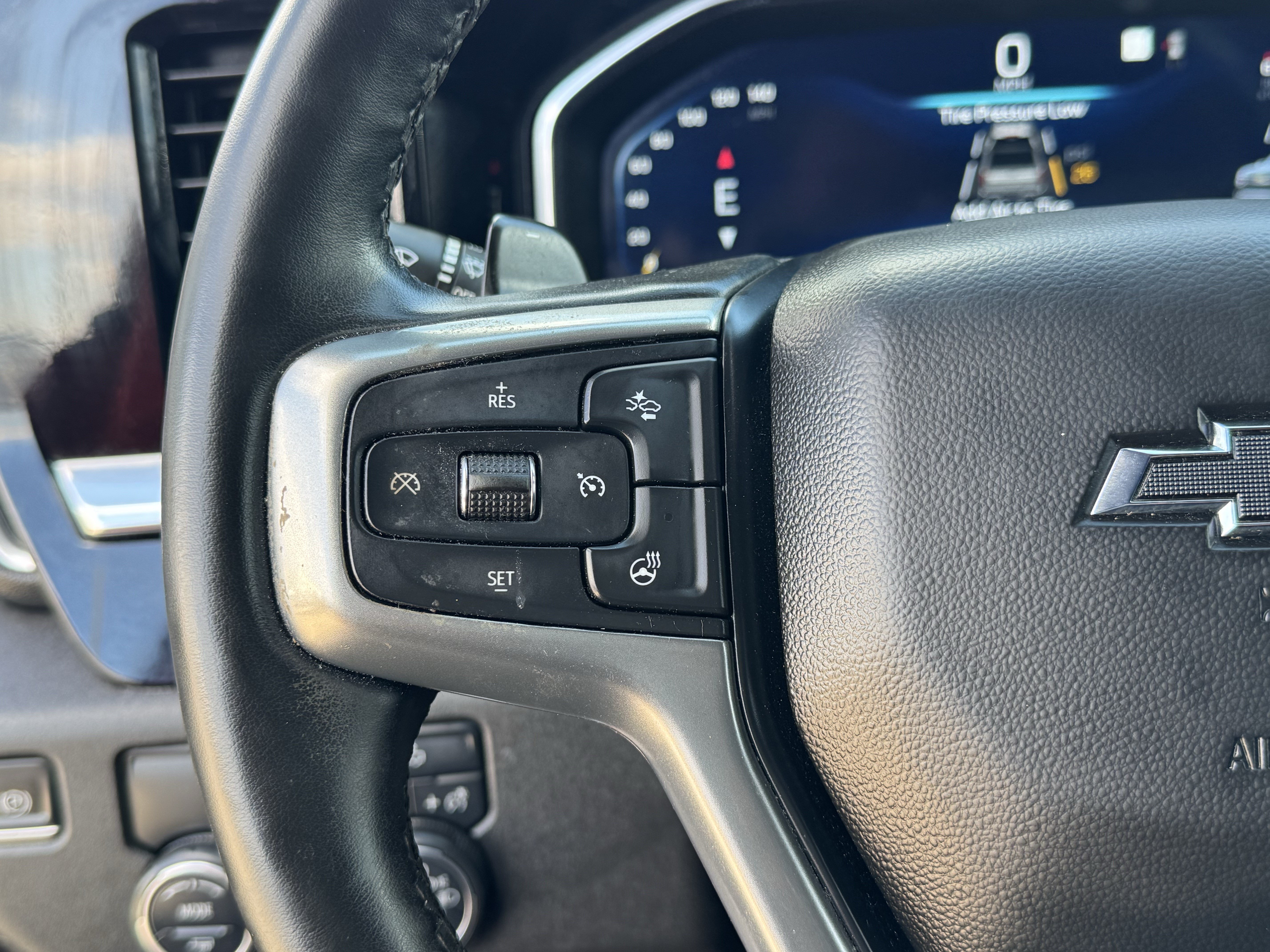 Used 2023 Chevrolet Silverado 1500 RST RWD image 30
