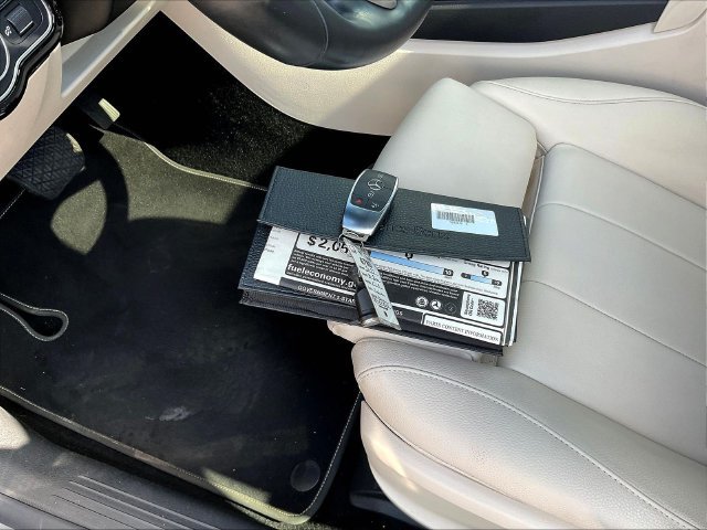 Certified 2023 Mercedes-Benz CLA 250 4MATIC image 37