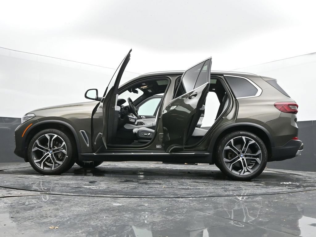 Used 2023 BMW X5 xDrive40i w/ Premium Package image 68