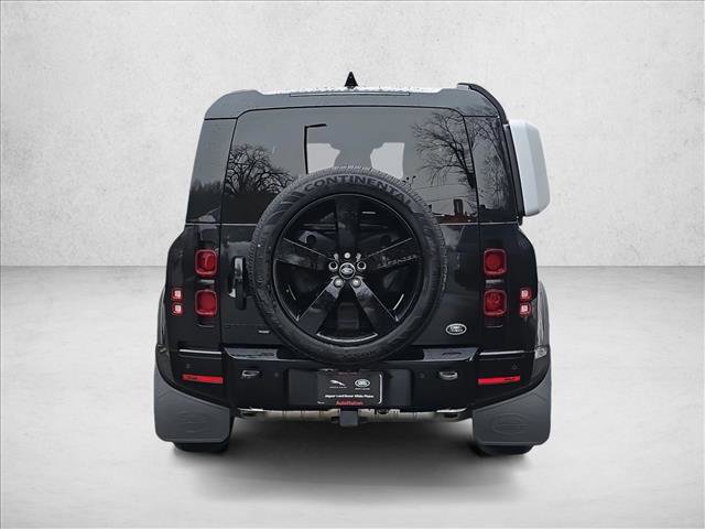 Certified 2022 Land Rover Defender 110 X-Dynamic SE image 6
