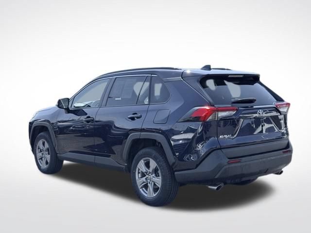 Used 2024 Toyota RAV4 XLE AWD/4WD image 9