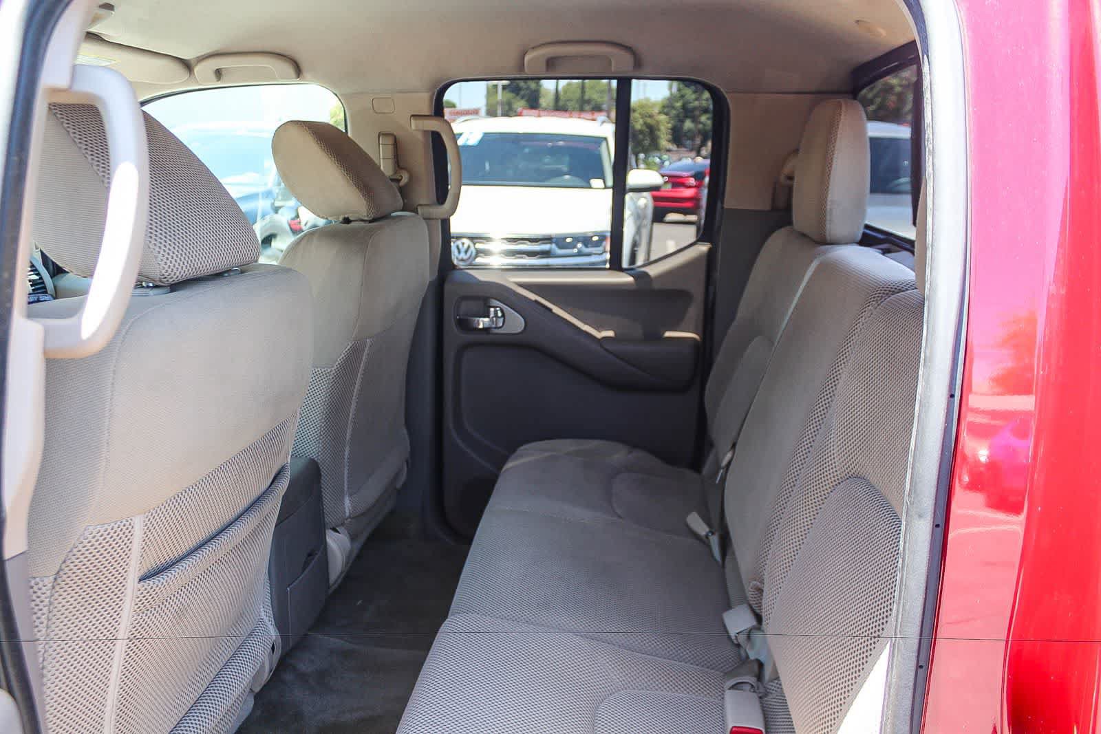 Used 2017 Nissan Frontier SV RWD image 22