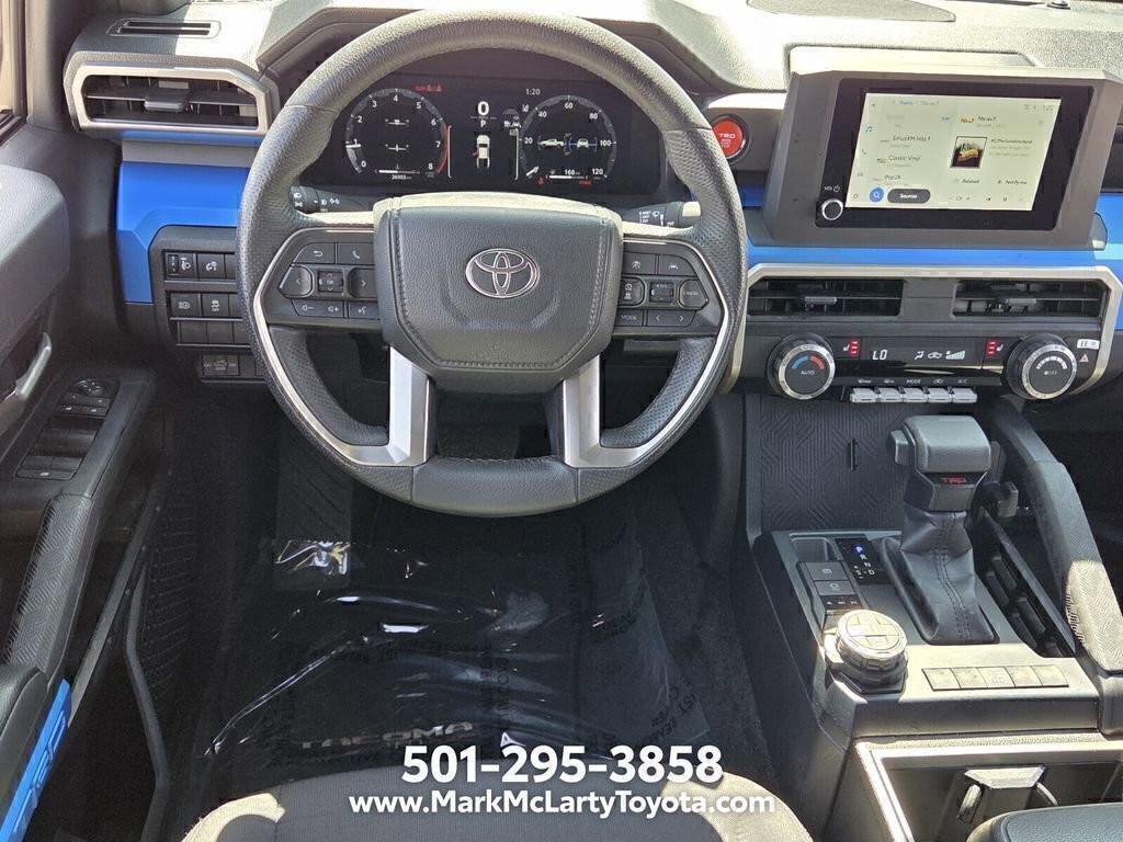 Used 2025 Toyota Tacoma TRD Off-Road AWD/4WD image 7