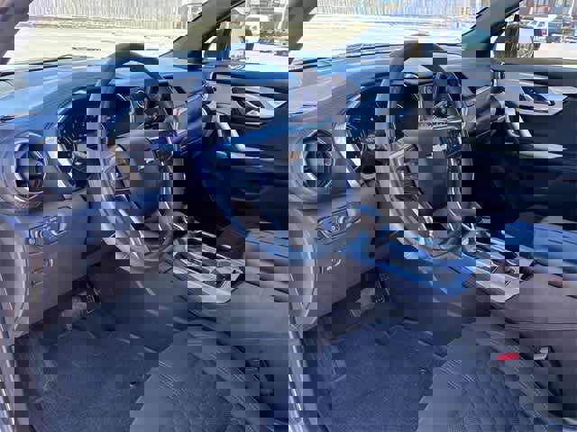 Used 2021 Chevrolet Blazer LT image 2