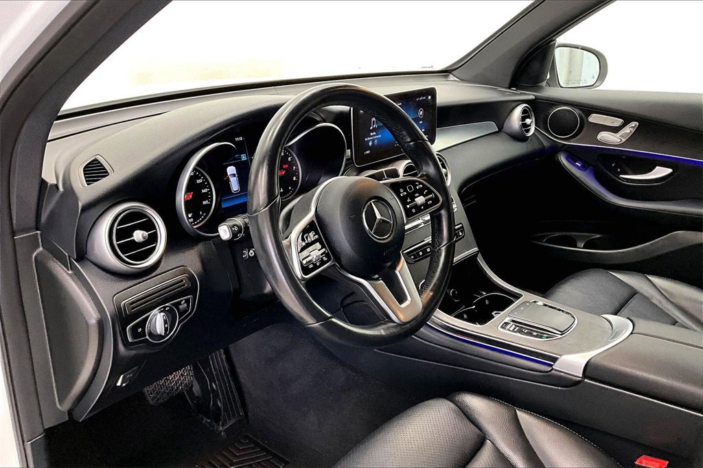 Used 2021 Mercedes-Benz GLC 300 4MATIC image 13