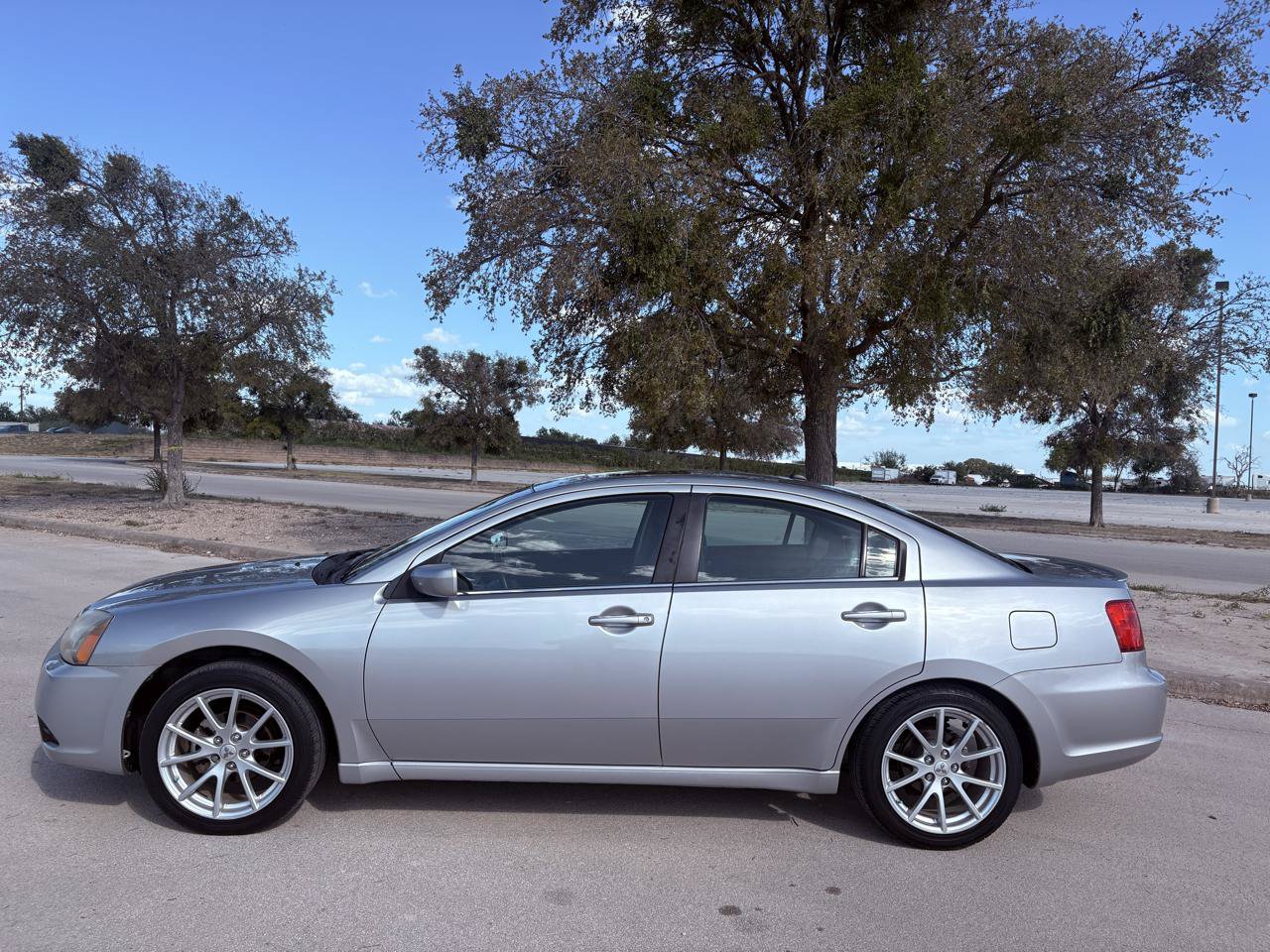 Used 2012 Mitsubishi Galant ES FWD image 19