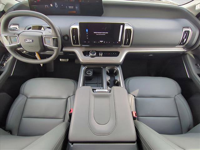 New 2026 Ford Expedition Active image 13