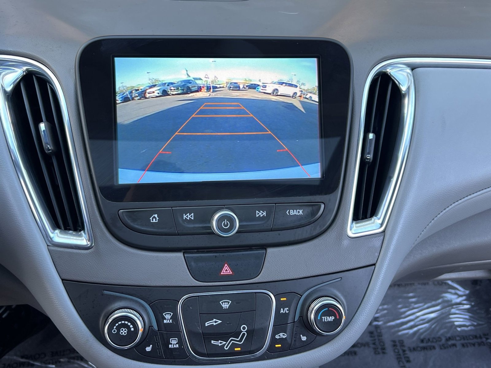 Used 2016 Chevrolet Malibu LT w/ Leather Package image 27