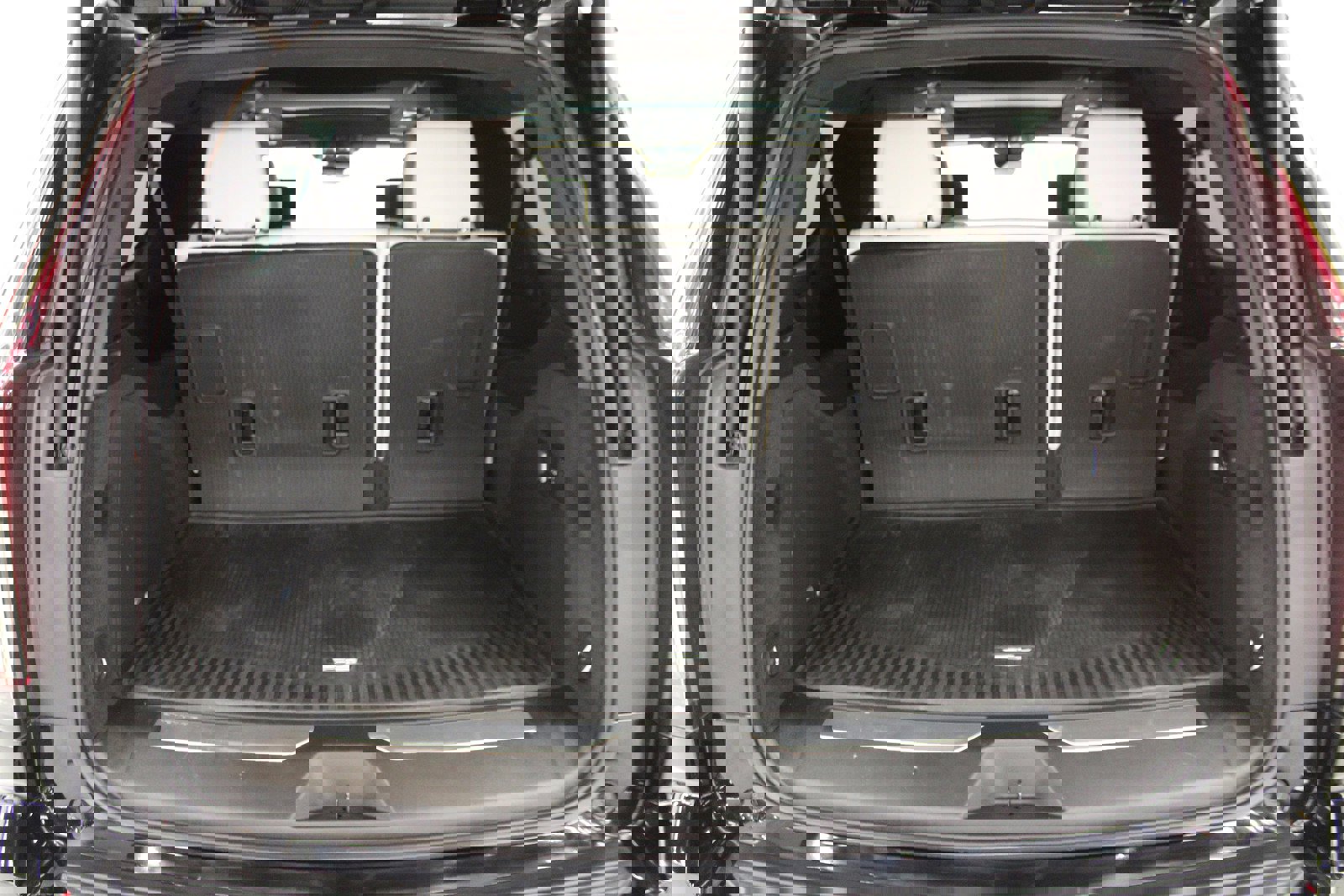 Certified 2025 Cadillac Escalade ESV Sport Platinum image 9