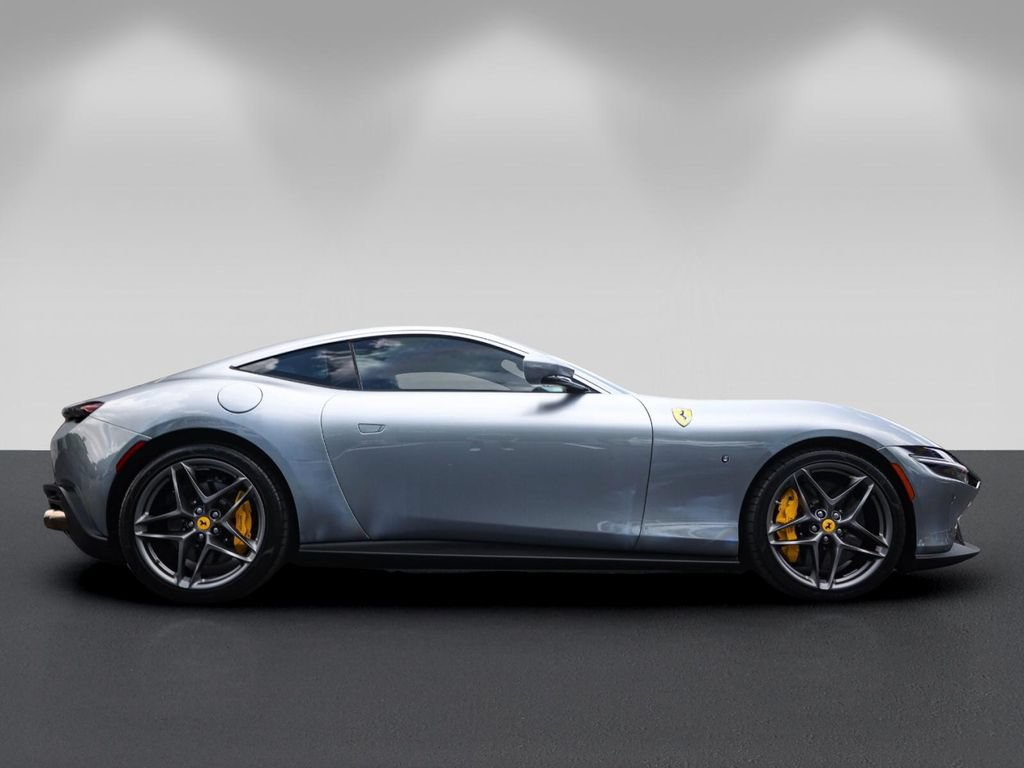 Certified 2022 Ferrari Roma RWD image 2