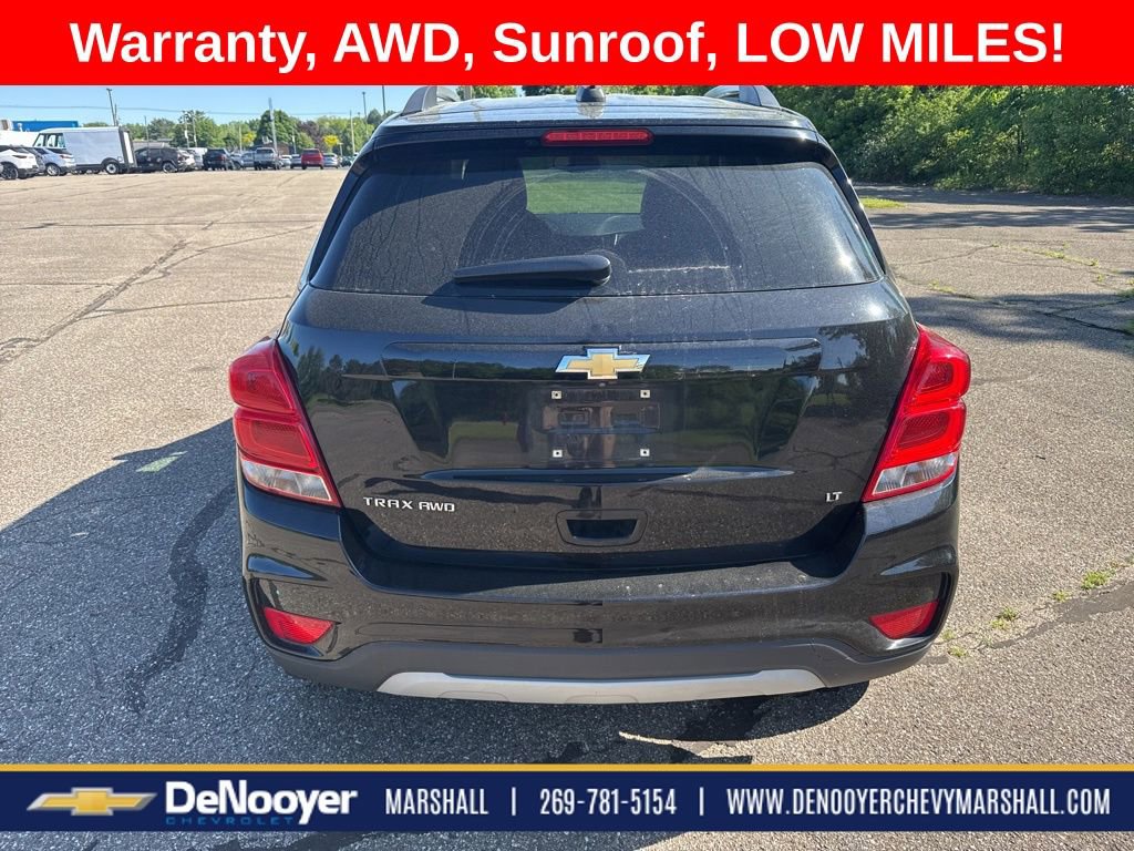 Used 2020 Chevrolet Trax LT w/ Sun & Sound Package AWD/4WD image 4