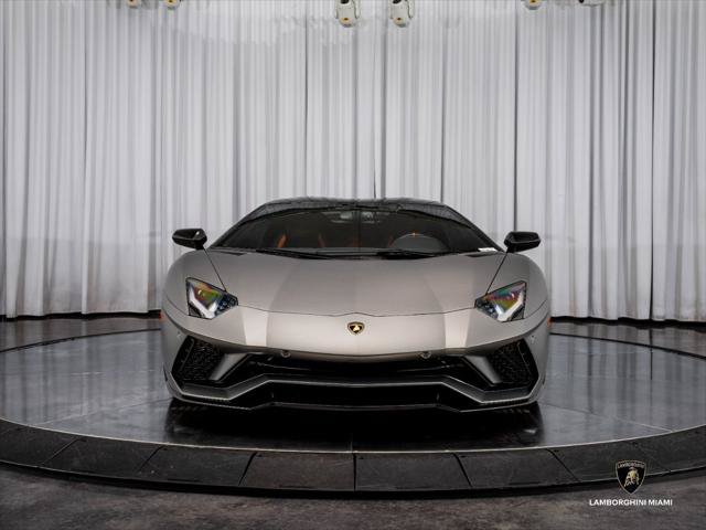 Used 2019 Lamborghini Aventador S AWD/4WD image 2