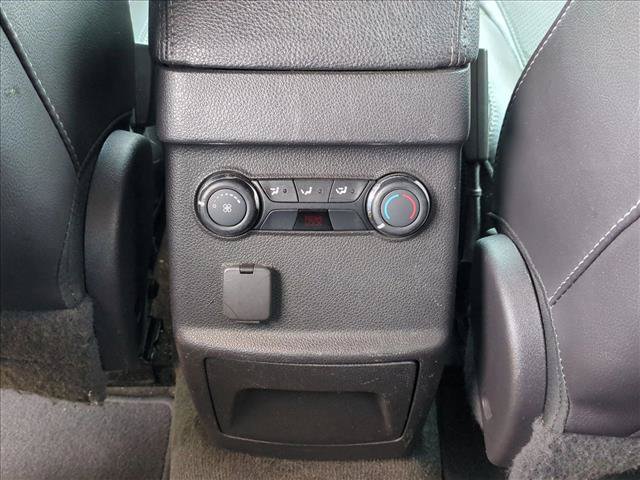 Used 2015 Ford Explorer XLT w/ Equipment Group 202A FWD image 18