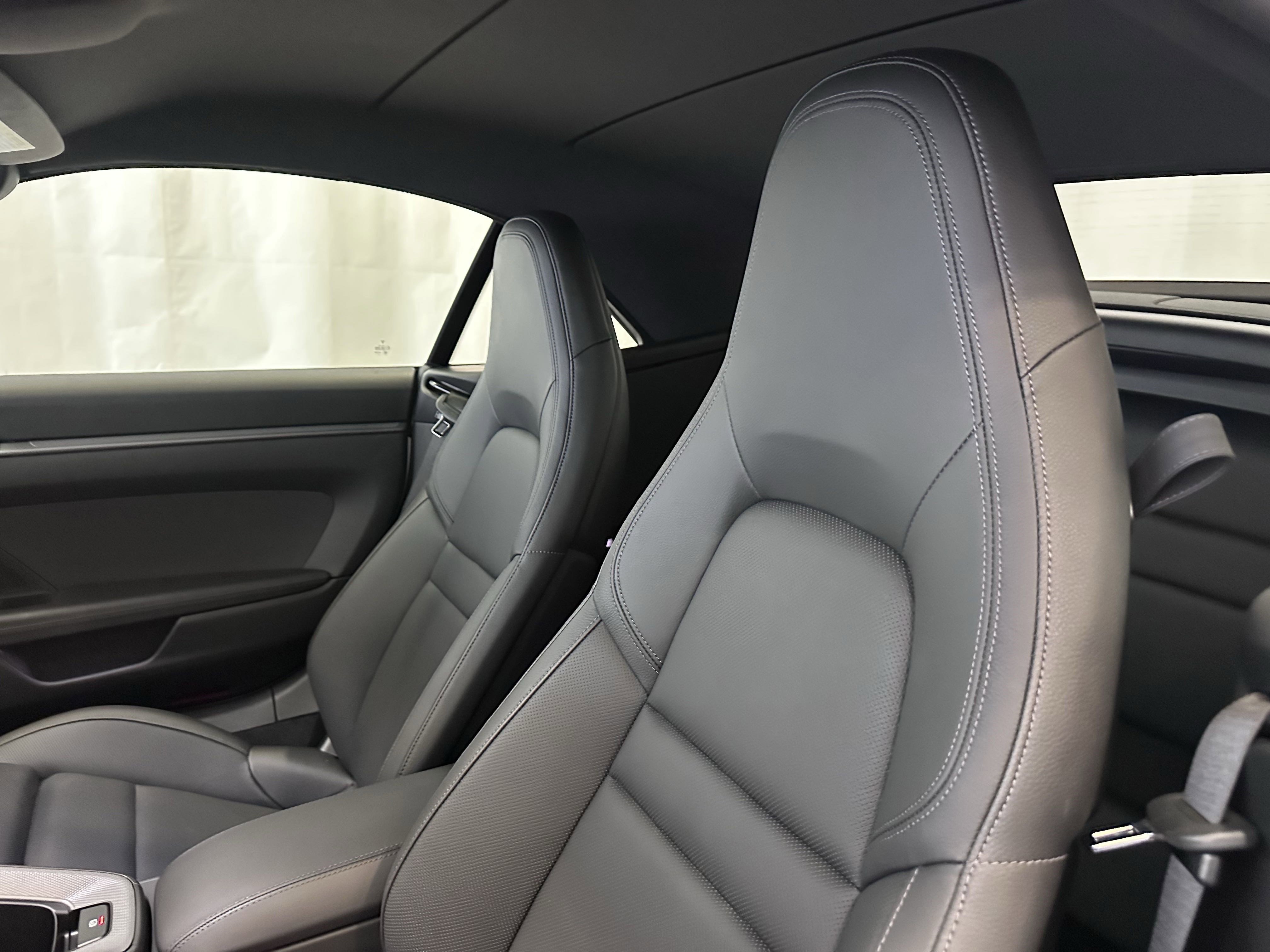 Used 2023 Porsche 911 Carrera image 28