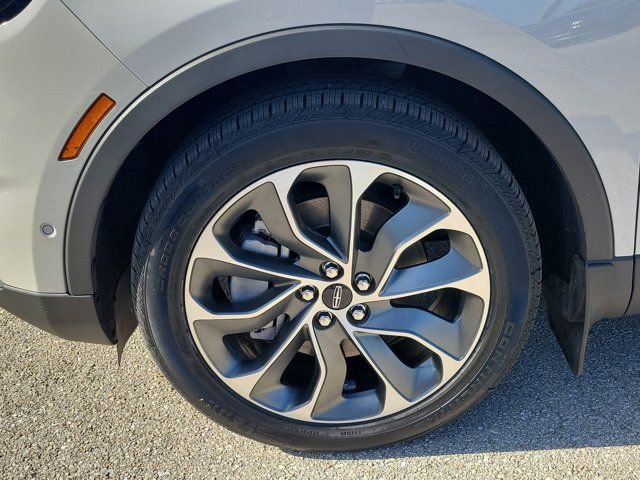 Certified 2023 Lincoln Nautilus Reserve w/ Equipment Group 201A AWD/4WD image 8