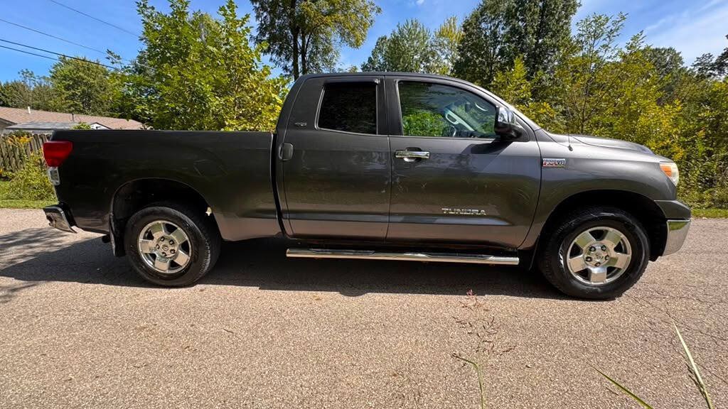 Used 2012 Toyota Tundra 4x4 Double Cab w/ SR5 Pkg image 7