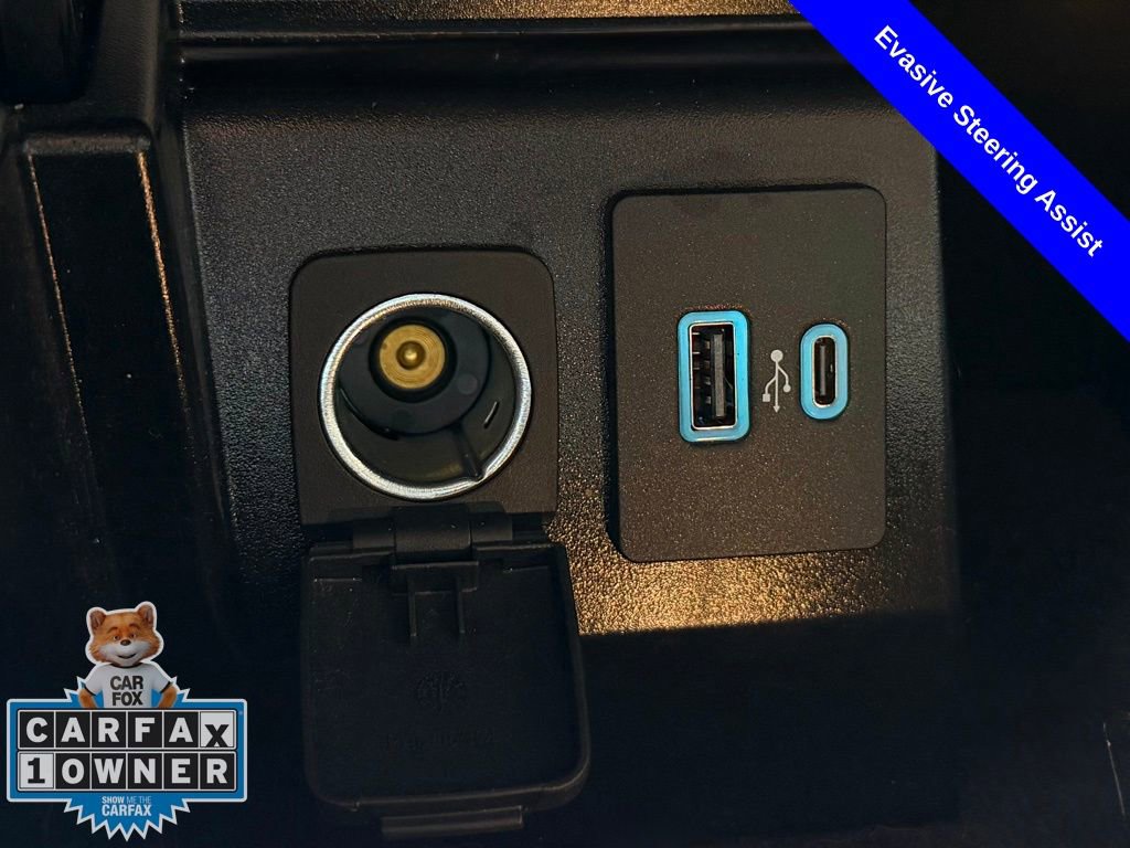 Used 2024 Ford Explorer XLT w/ Equipment Group 202A image 20