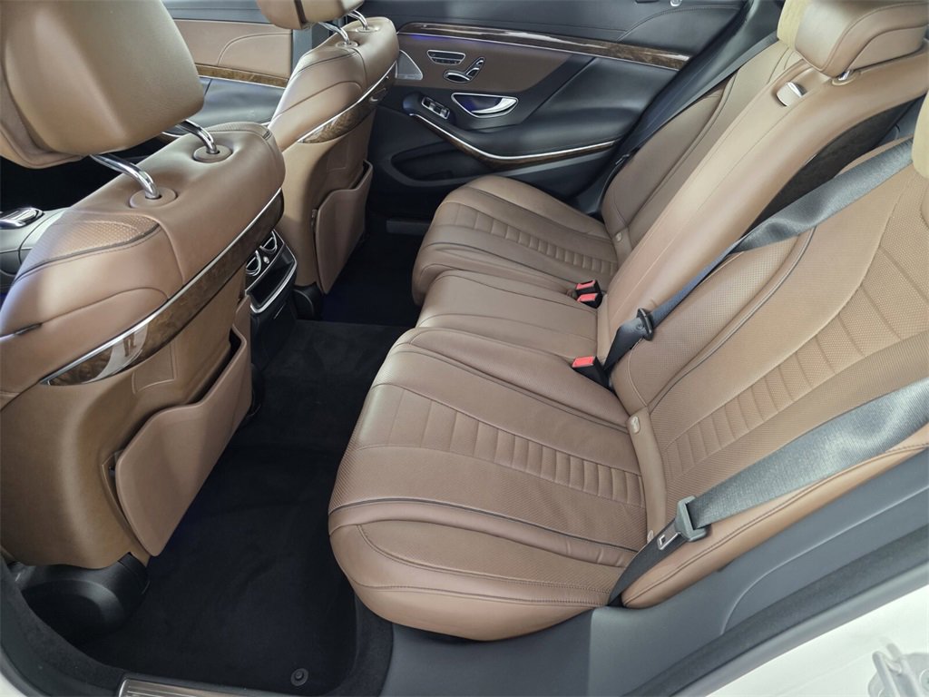 Used 2016 Mercedes-Benz S 550 Sedan image 16