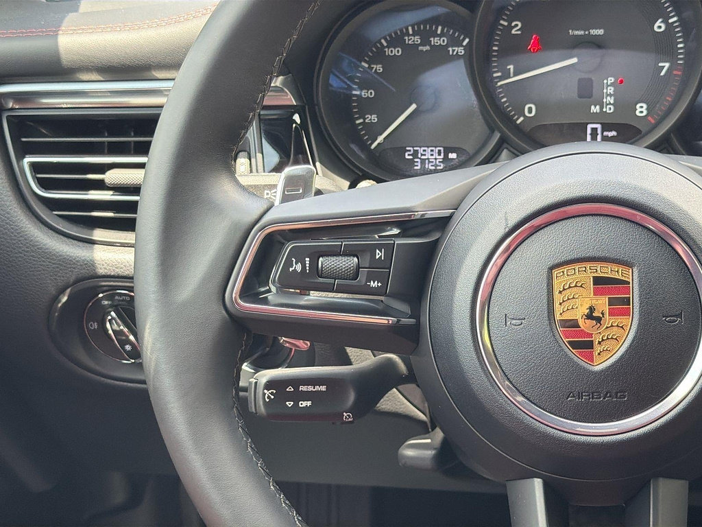Used 2022 Porsche Macan AWD/4WD image 9