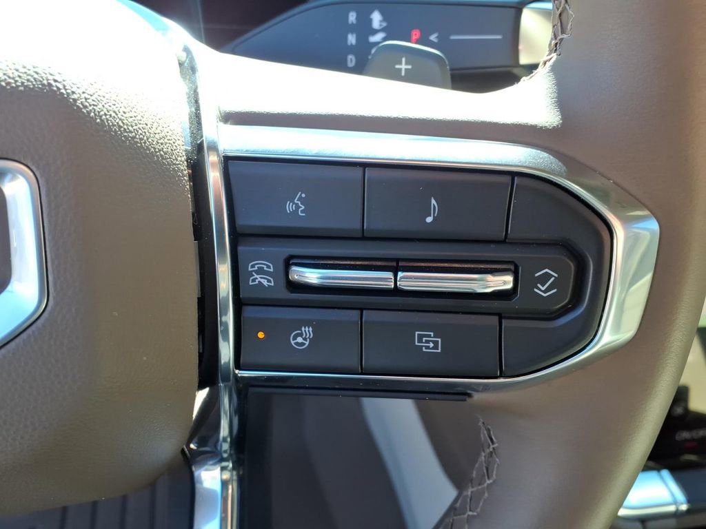 Used 2025 GMC Yukon Denali image 30