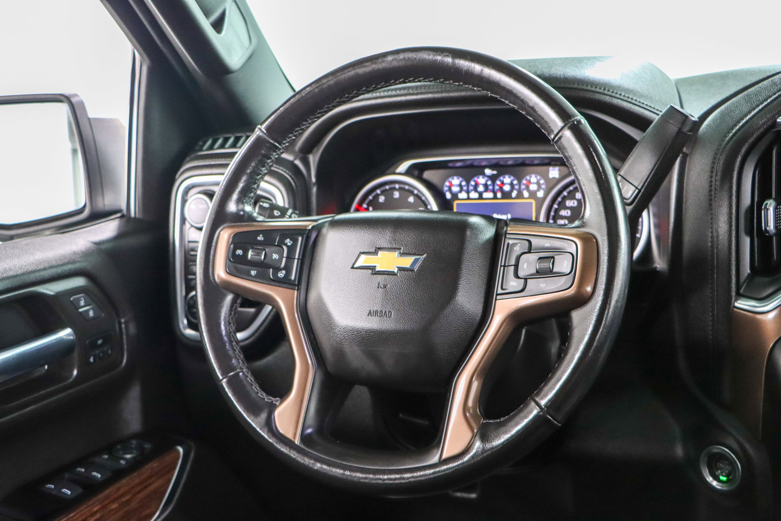 Used 2021 Chevrolet Silverado 1500 High Country image 13