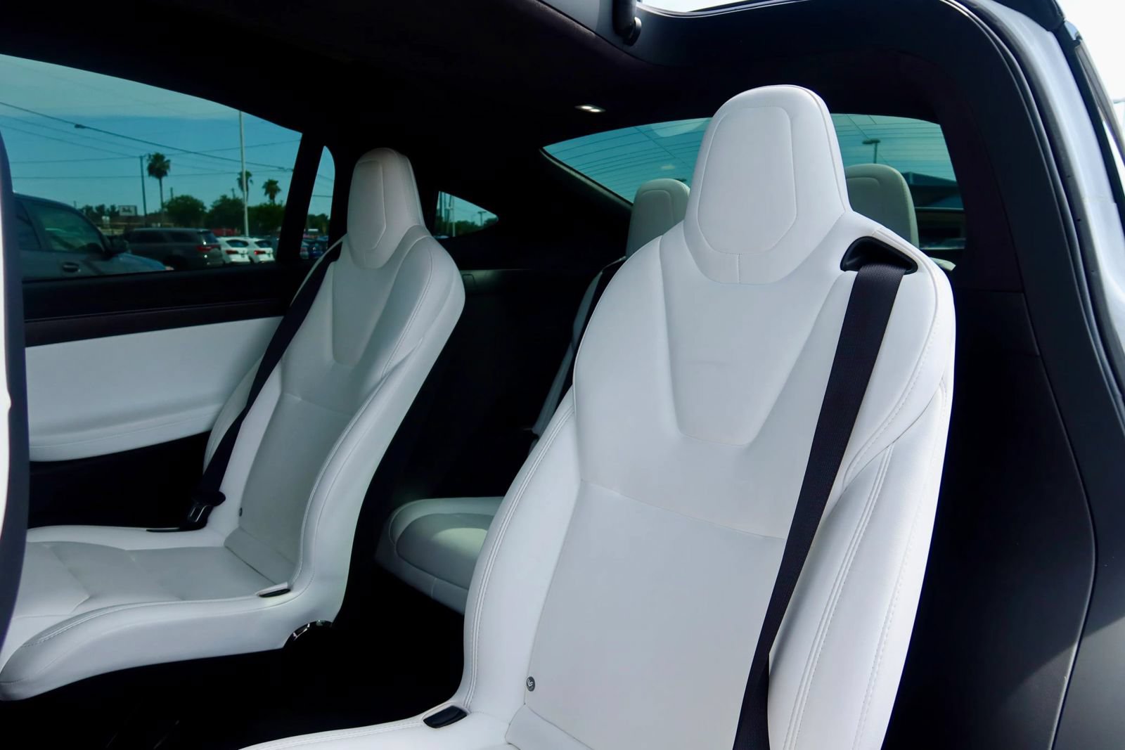 Used 2018 Tesla Model X 100D AWD/4WD image 16