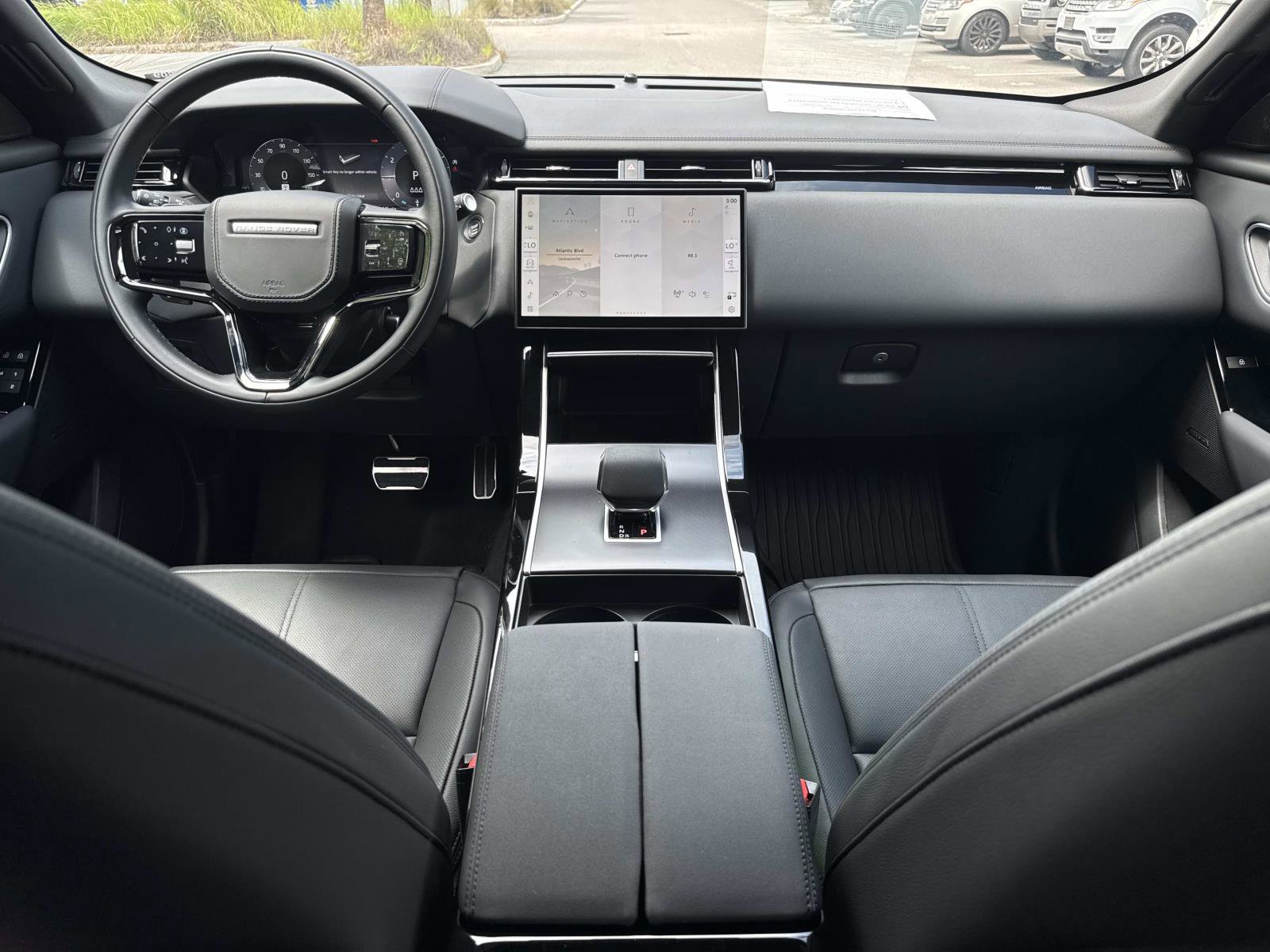 Certified 2026 Land Rover Range Rover Velar Dynamic SE AWD/4WD image 16