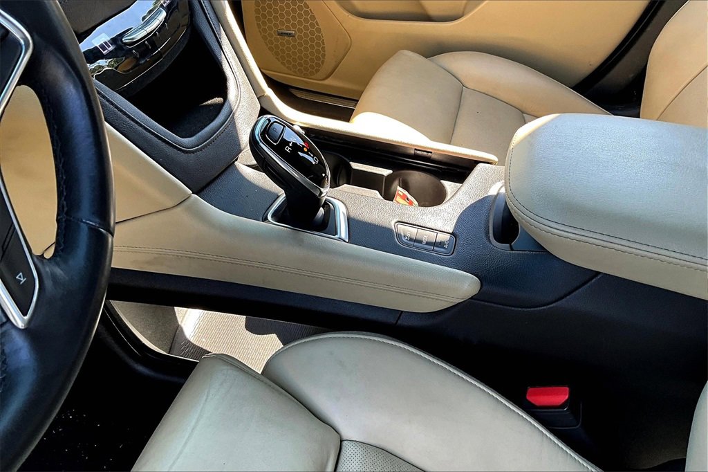 Used 2017 Cadillac XT5 Luxury w/ Driver Awareness Package image 13