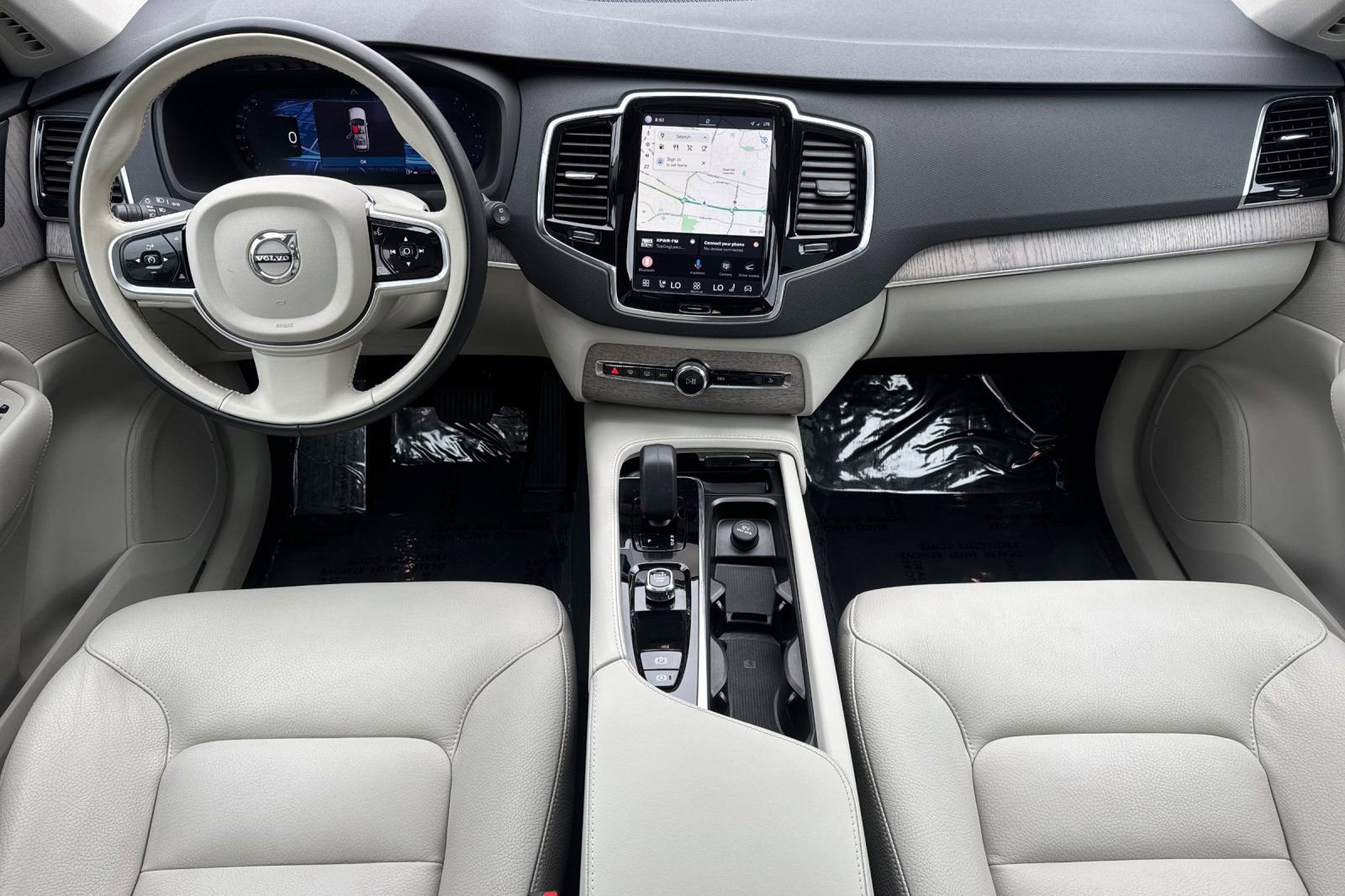 Used 2023 Volvo XC90 B5 Plus w/ Protection Package Premier AWD/4WD image 14