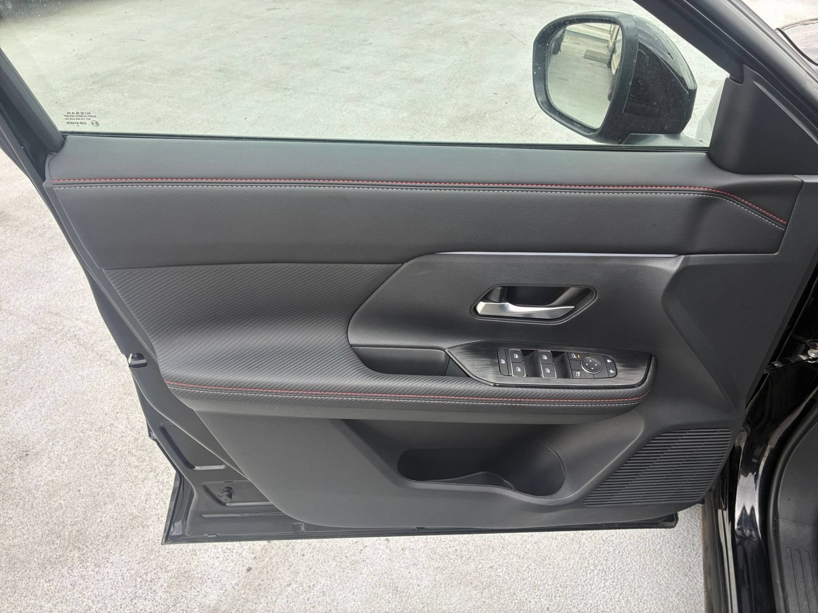 Used 2026 Nissan Kicks SR AWD/4WD image 15