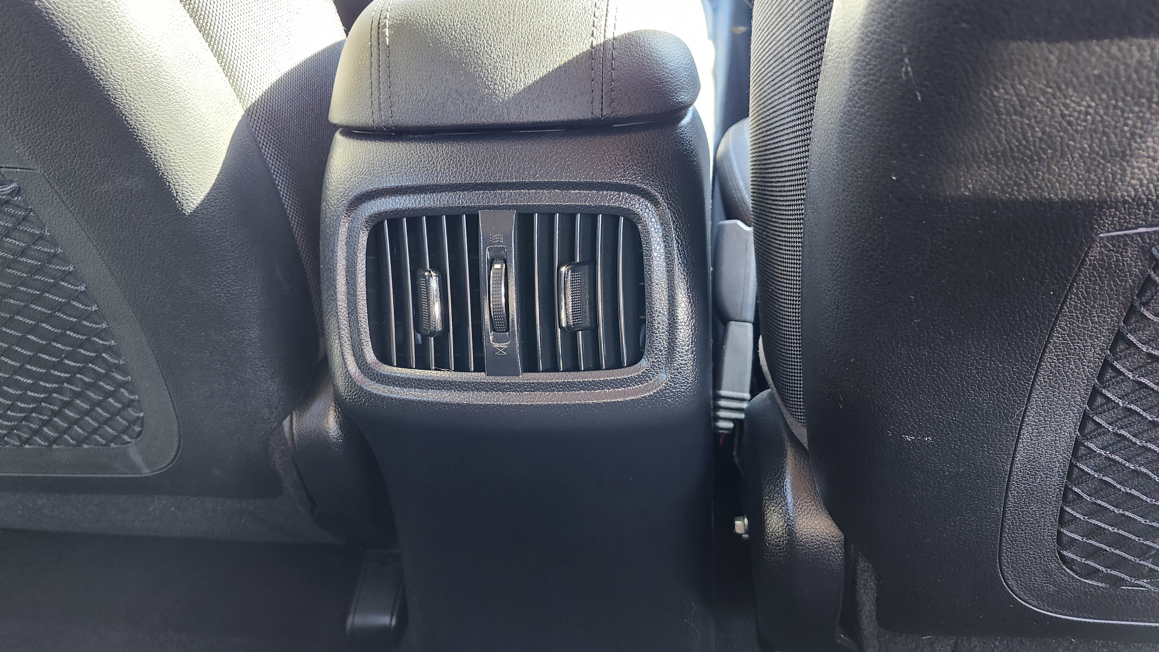 Used 2015 Kia Sportage LX image 16