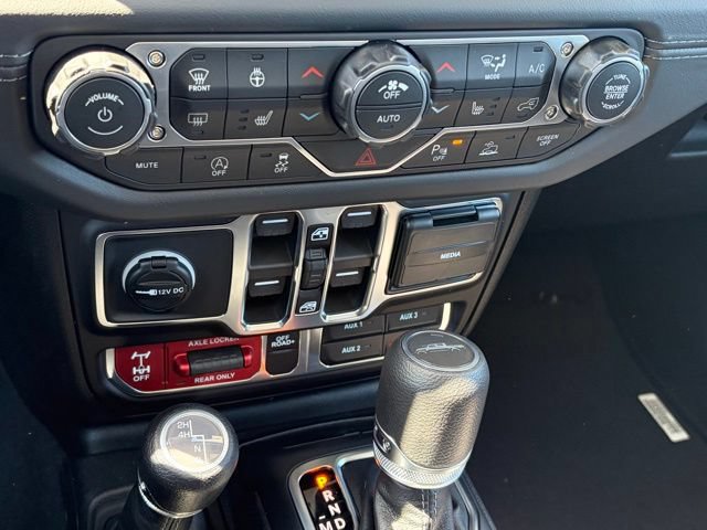 New 2026 Jeep Gladiator Mojave w/ Safety Group AWD/4WD image 21
