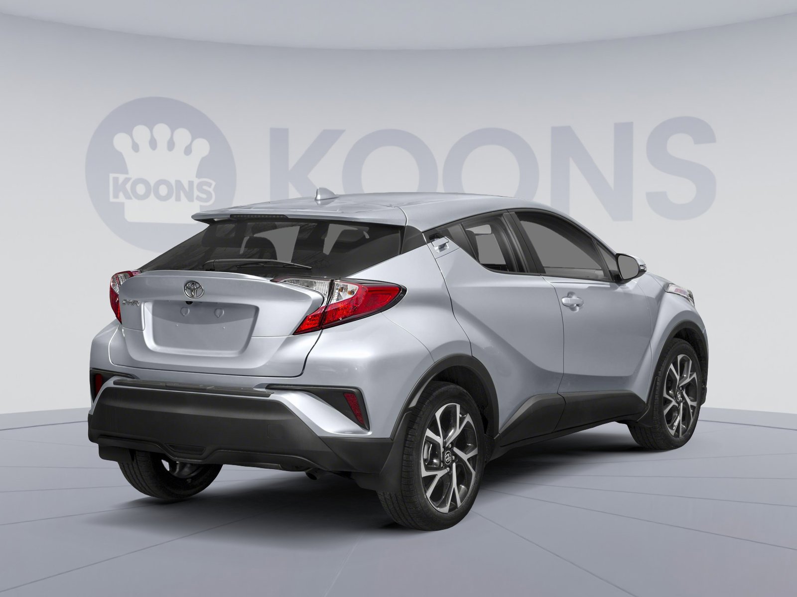 Used 2018 Toyota C-HR XLE FWD image 2