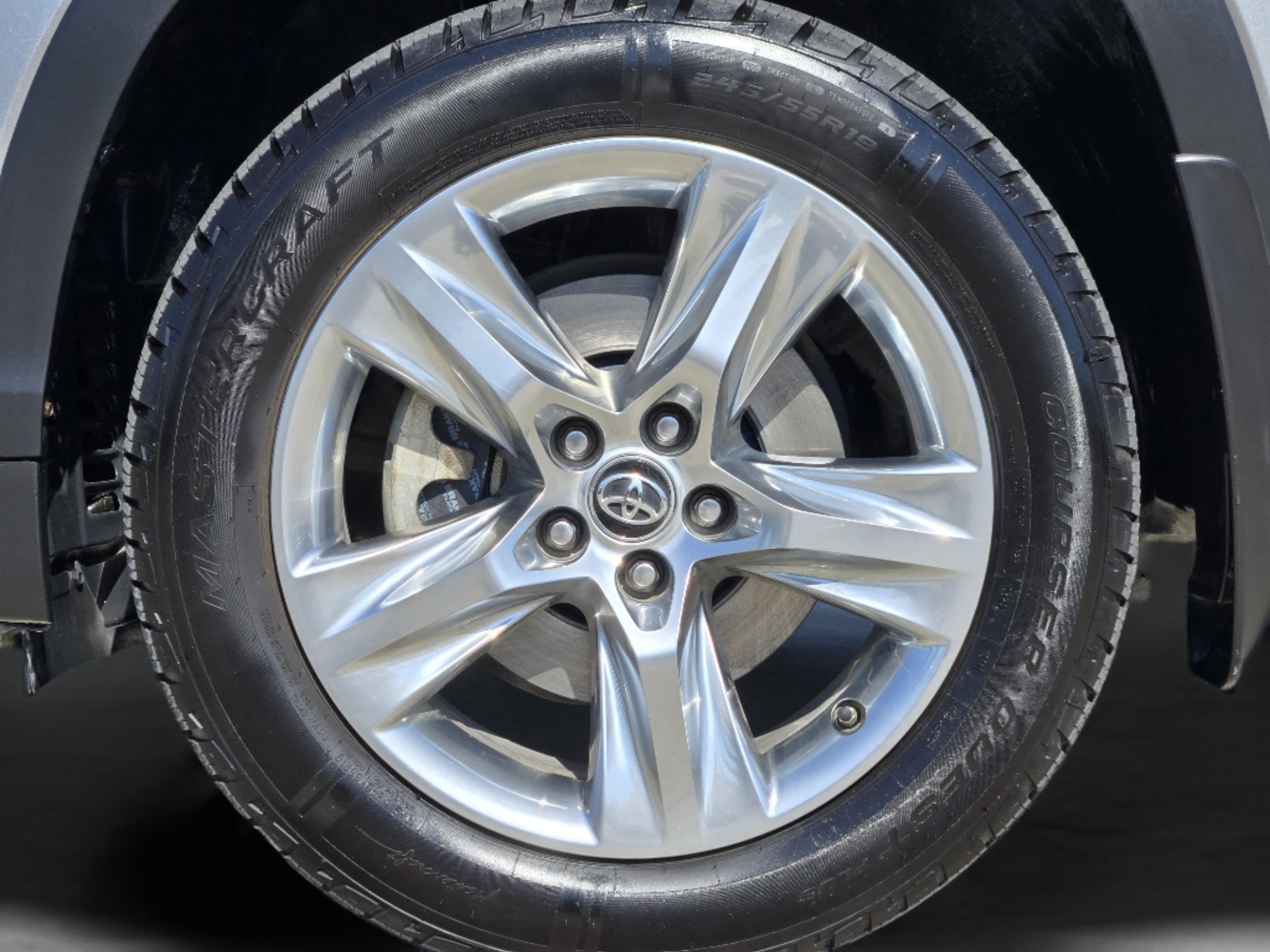 Used 2018 Toyota Highlander Limited FWD image 37