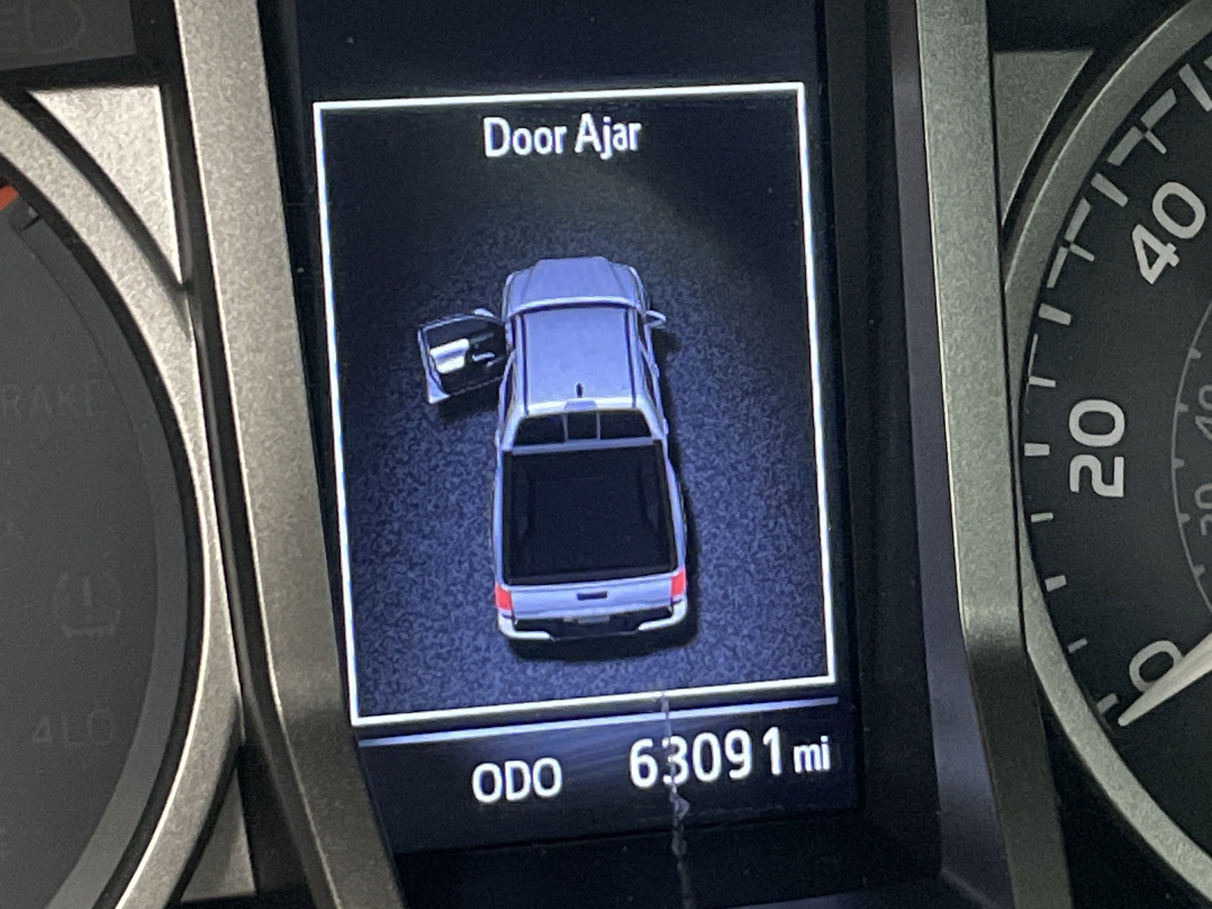 Used 2021 Toyota Tacoma SR5 RWD image 8