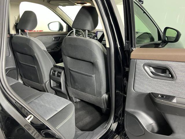 Used 2021 Nissan Rogue S AWD/4WD image 26