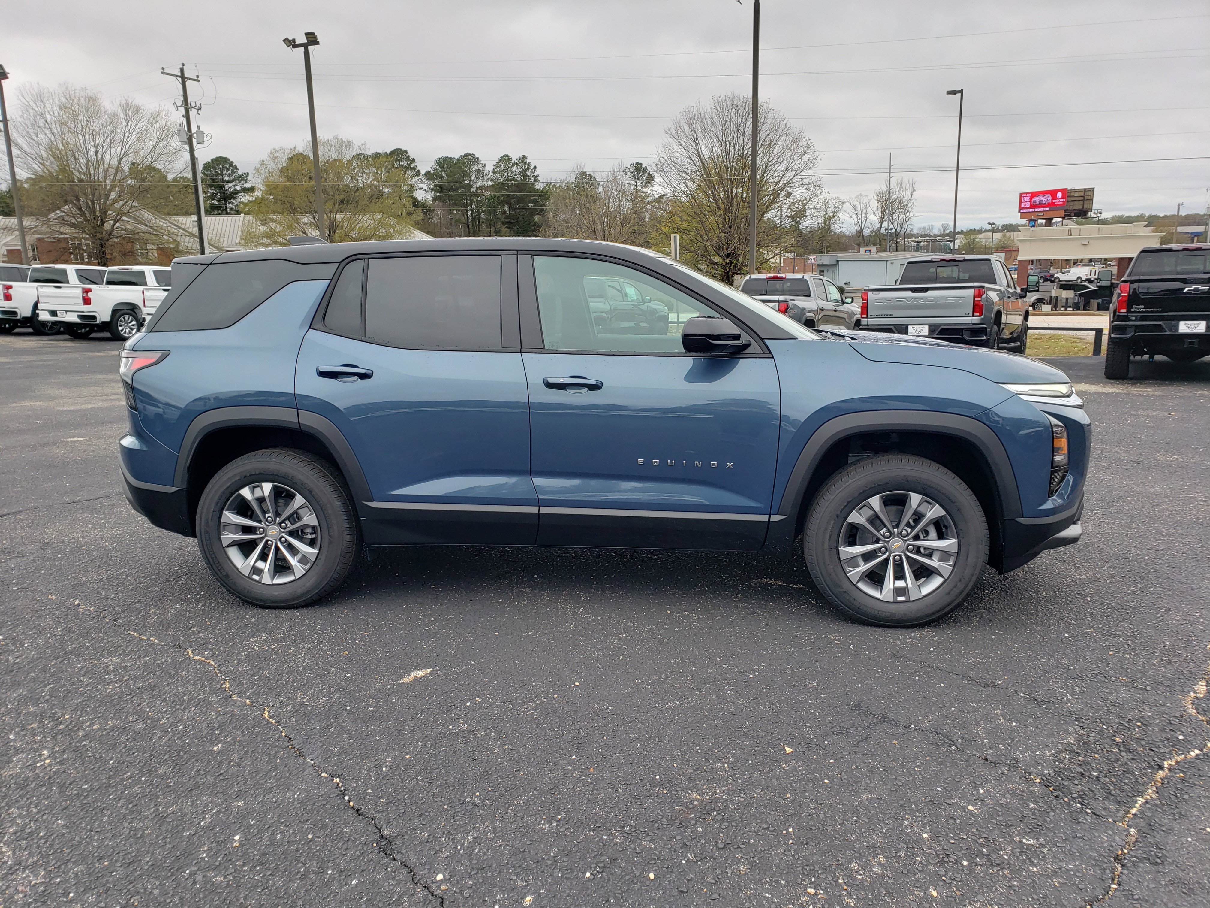 New 2026 Chevrolet Equinox LT w/ Convenience Package II image 5