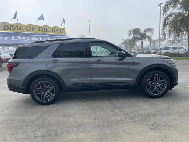 New 2026 Ford Explorer ST-Line w/ ST-Line Street Pack RWD image 6