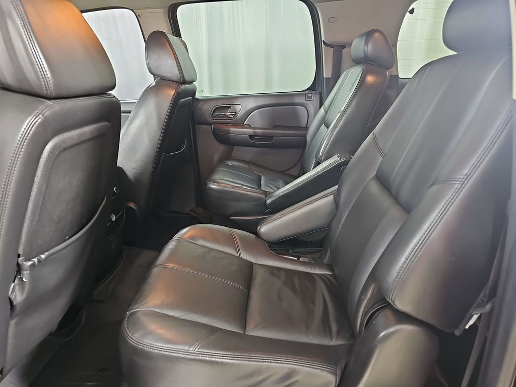 Used 2008 Chevrolet Suburban LT w/ LT Preferred Equipment Group image 19