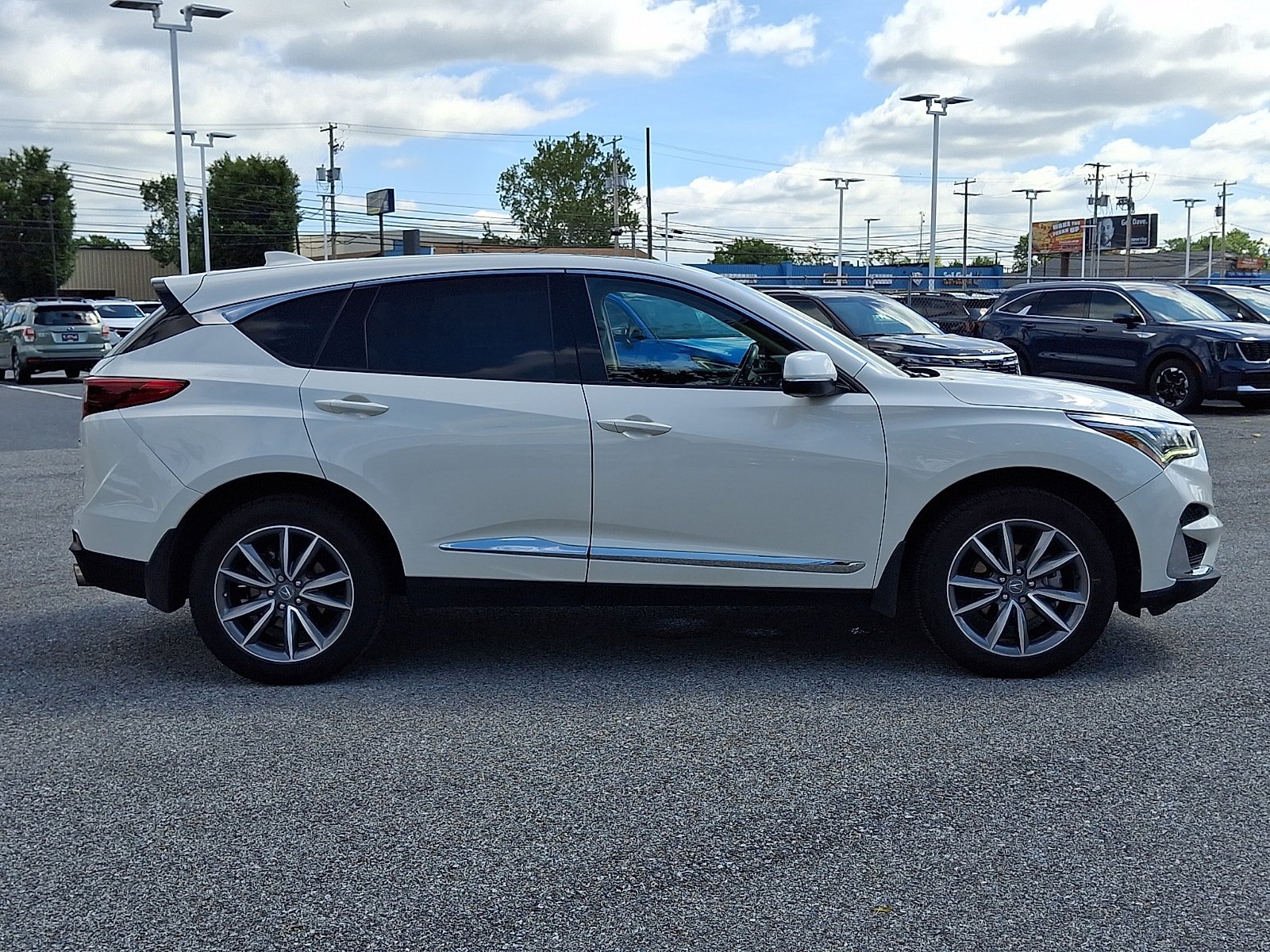 Used 2019 Acura RDX w/ Technology Package AWD/4WD image 4